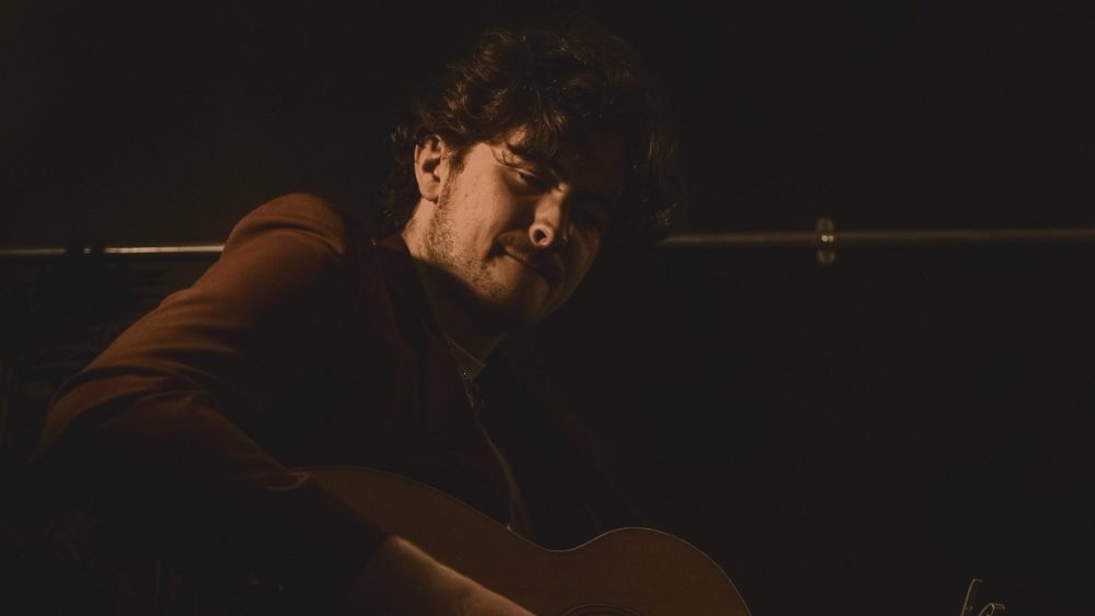 ARREN Releases Hopeful and Cinematic New Single ‘Broken’