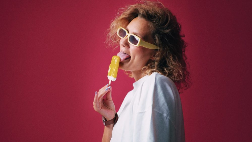 Mirby Opens Up About Her Debut EP ‘Like This’: “I’m Both Confident and Vulnerable”