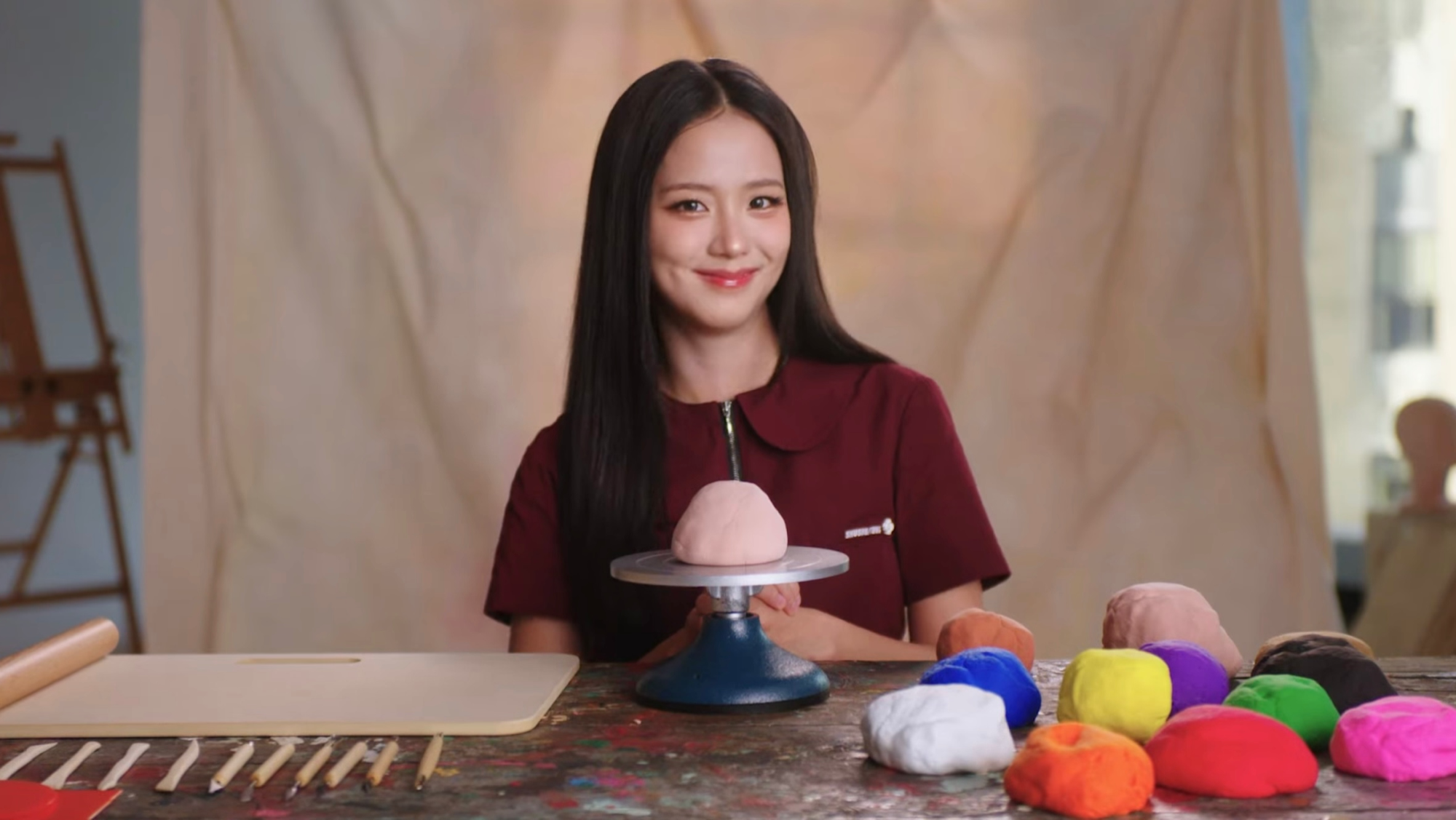 JISOO Reveals Details About Her Debut Album and Major Pop Inspirations