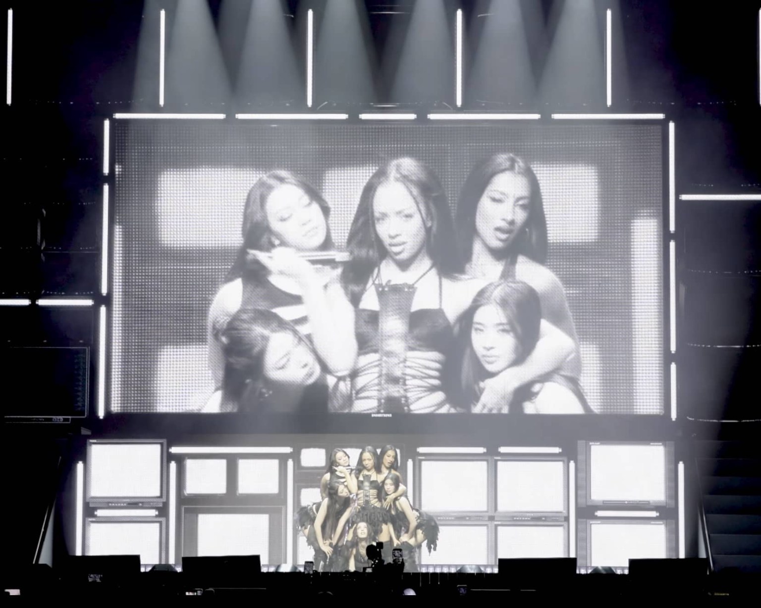 KATSEYE Drops Live Performance Video for "Internet Girl"