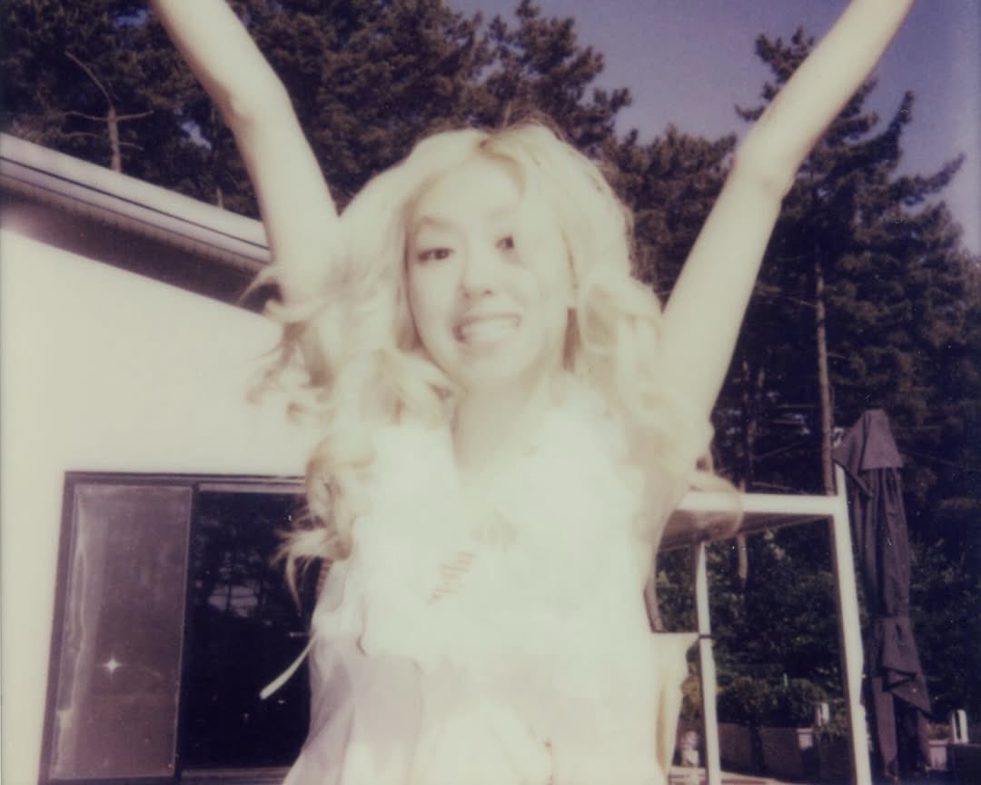 ROSÉ Celebrates One-Year Anniversary of Debut Album ‘Rosie’