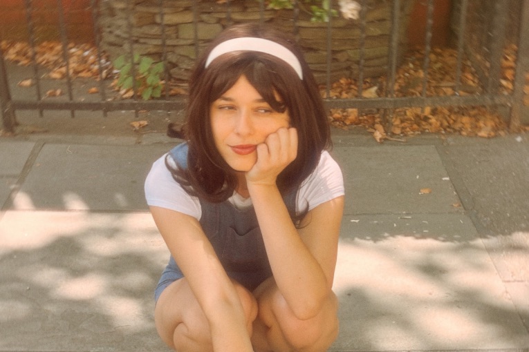 Watch Anaïs & The Hoops’ New “Growing Pains” Video