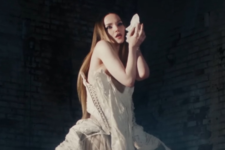 Dove Cameron Says Label Wouldn’t Greenlight Her Debut Album