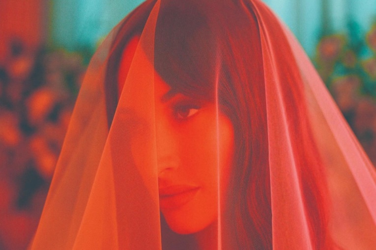 Kacey Musgraves Teases “KM6” in Social Media Exchange With Fan