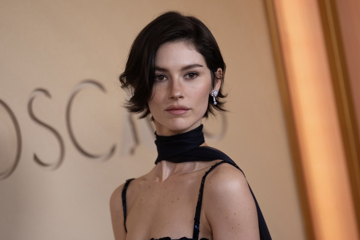 Gracie Abrams, Shaboozey Lead Music Stars at Oscars 2026 Carpet