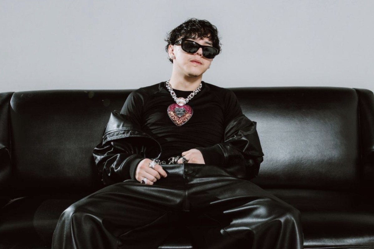 Xavi Releases New Album ‘Dosis’ Featuring Manuel Turizo, Fuerza Regida and First English Song