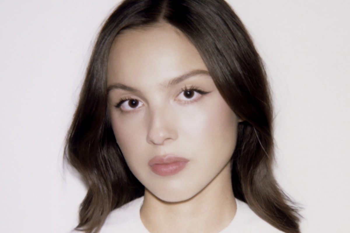 Olivia Rodrigo Reveals the Dream Date Scenario That Inspired “honeybee”
