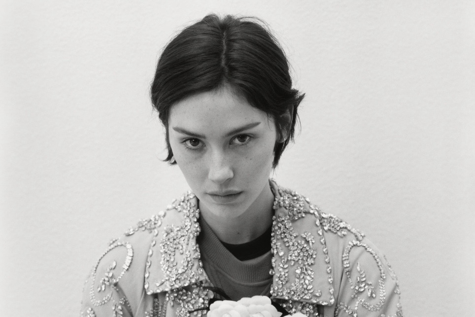 Gracie Abrams’ Daughter from Hell Earns Huge Spotify Debut