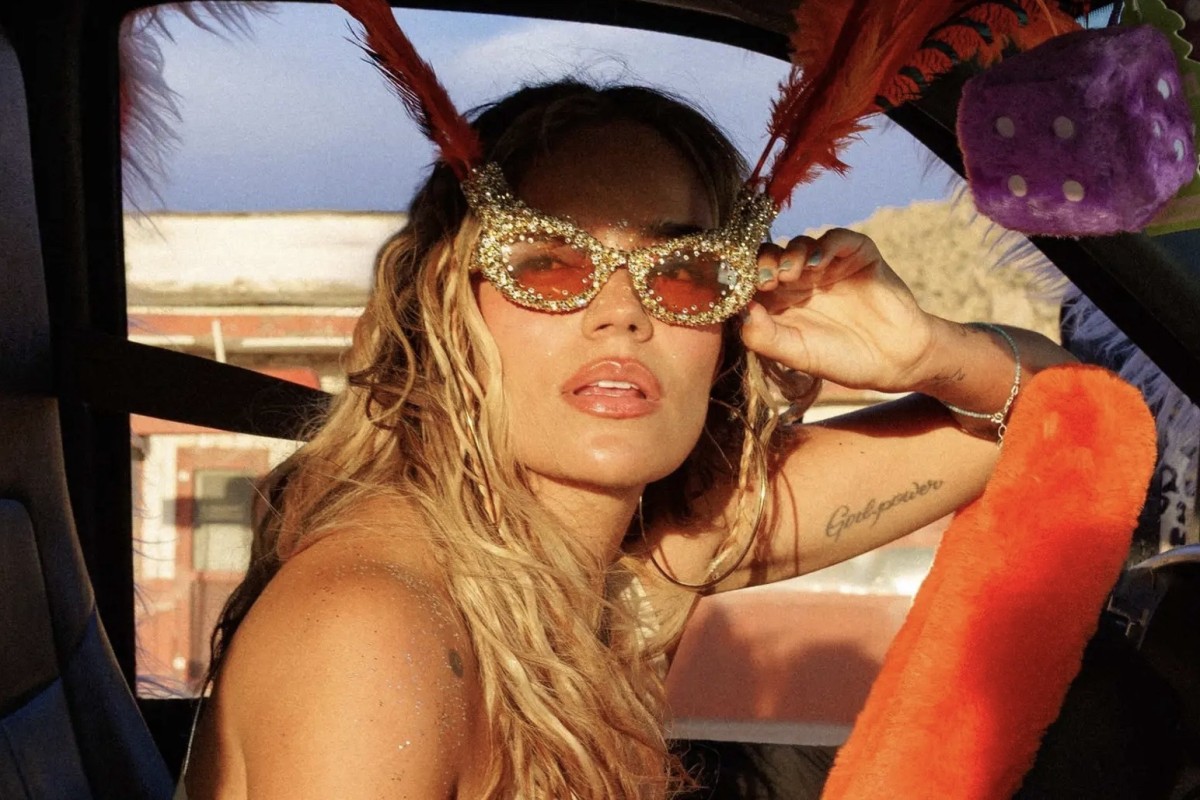 Karol G Launches Viajando Por El Mundo Tropitour: Full Setlist