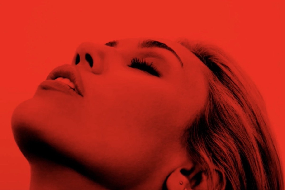 Miley Cyrus Drops “Cyrus” From Website in New Era Tease