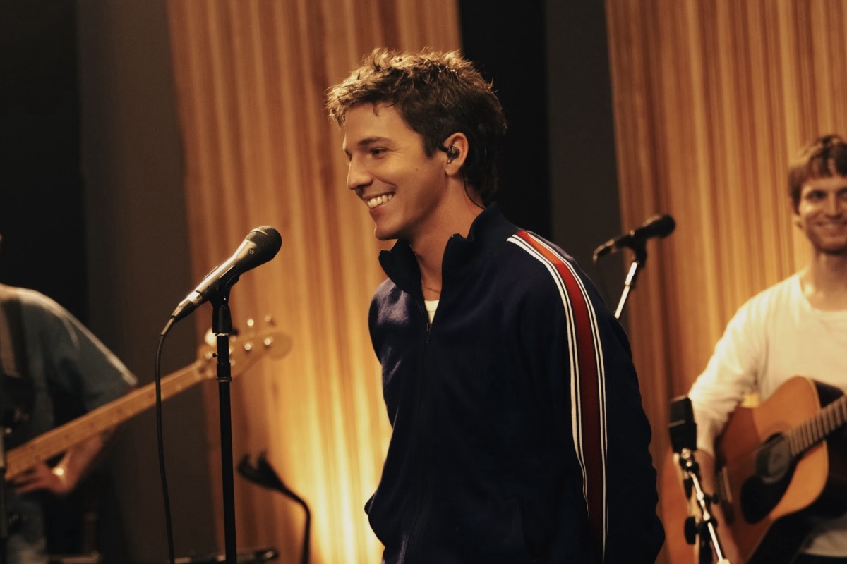 Role Model Performs “Joy” and “High Hopes 3000” in Spotify Live Room