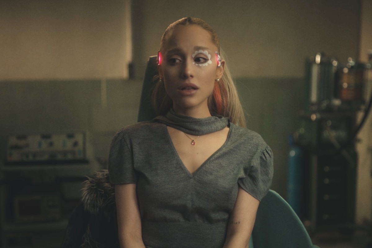 Ariana Grande Breaks Spotify Record With “We Can’t Be Friends”