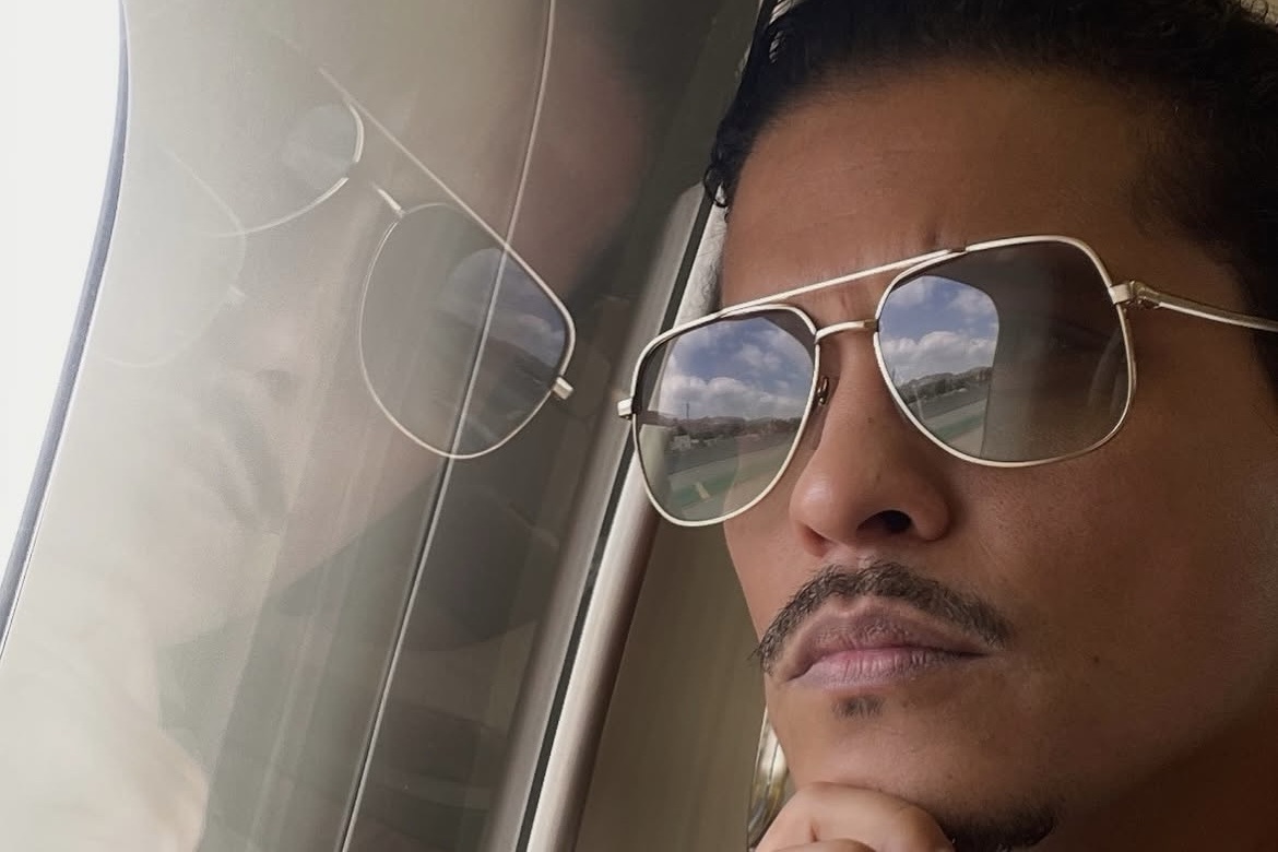 Bruno Mars Reacts to Drake Dancing With Karol G at Concert