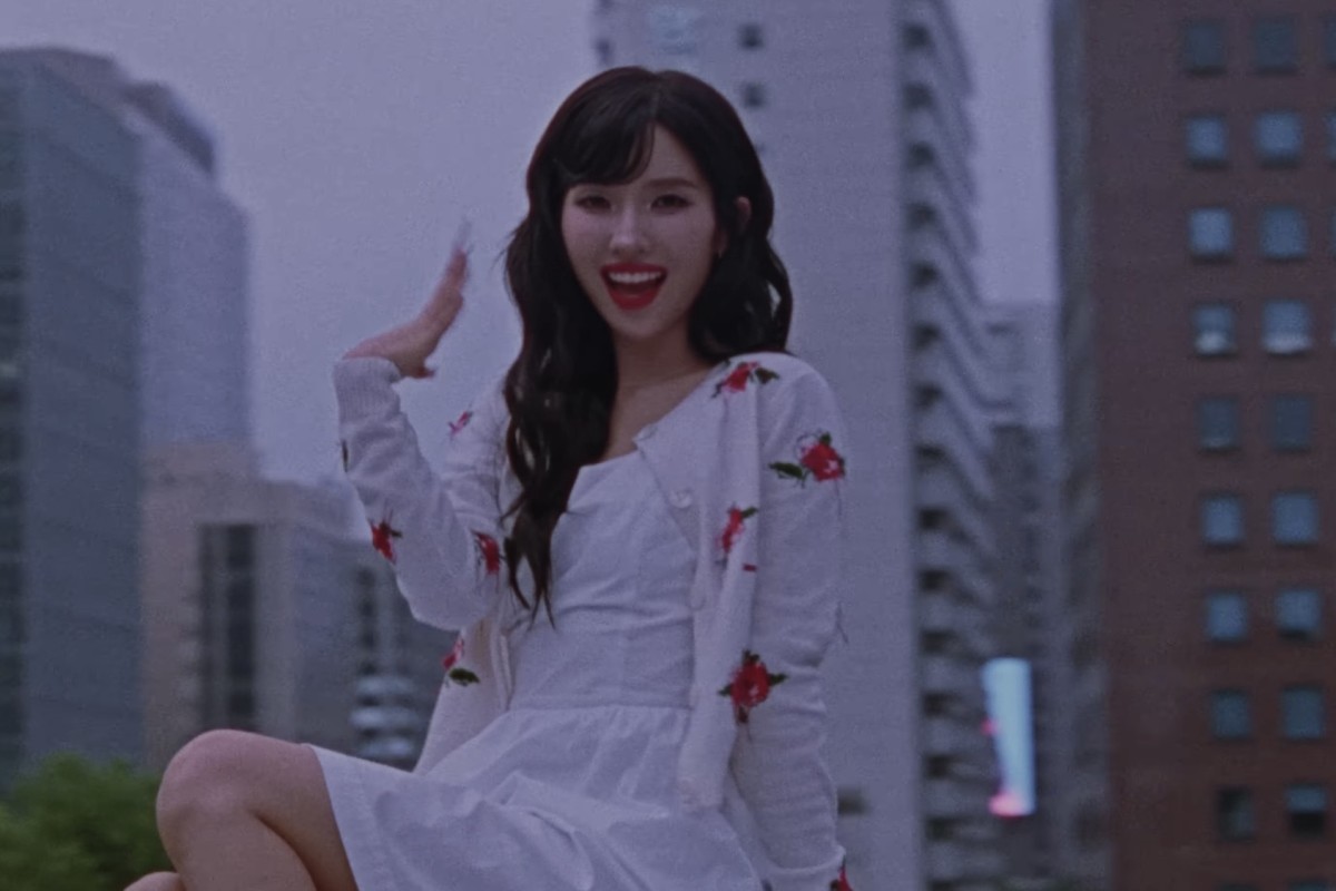 SOYEON ‘What a Wonderful Life’ Review