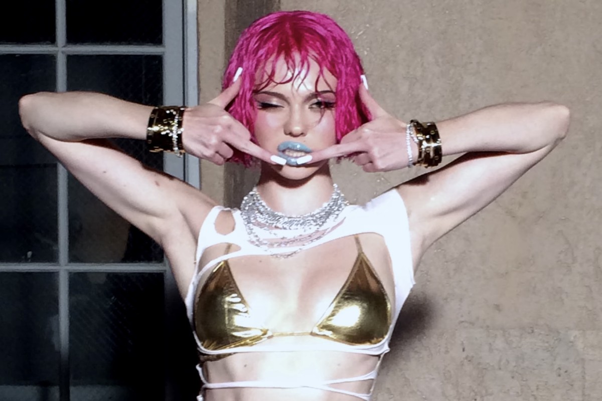 ADÉLA Scores First Billboard 200 Top 10 With ‘PRIMA’