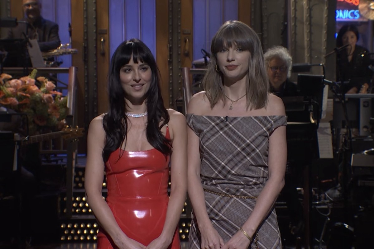 Taylor Swift Makes Surprise SNL Cameo With Dakota Johnson: Watch